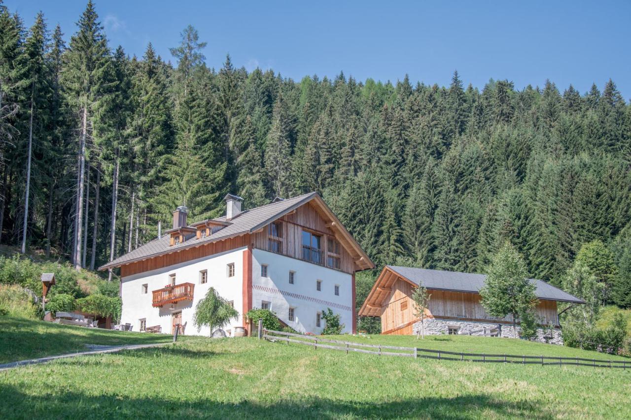 Silentium Dolomites Chalet Since 1600 Monguelfo-Tesido / Welsberg-Taisten Eksteriør billede